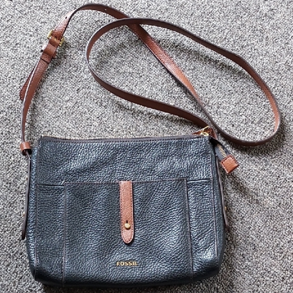 Fossil Gemma Black and Brown Crossbody Bag with Pebblestone Leather Finish